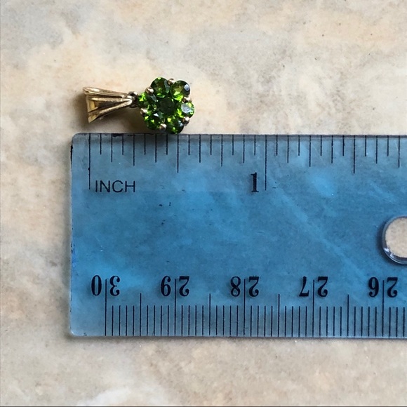 10K Yellow Gold Peridot Gemstone Small Pendant - Picture 5 of 5